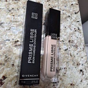 Givenchy Prisme Libre Skin-Caring Concealer N95